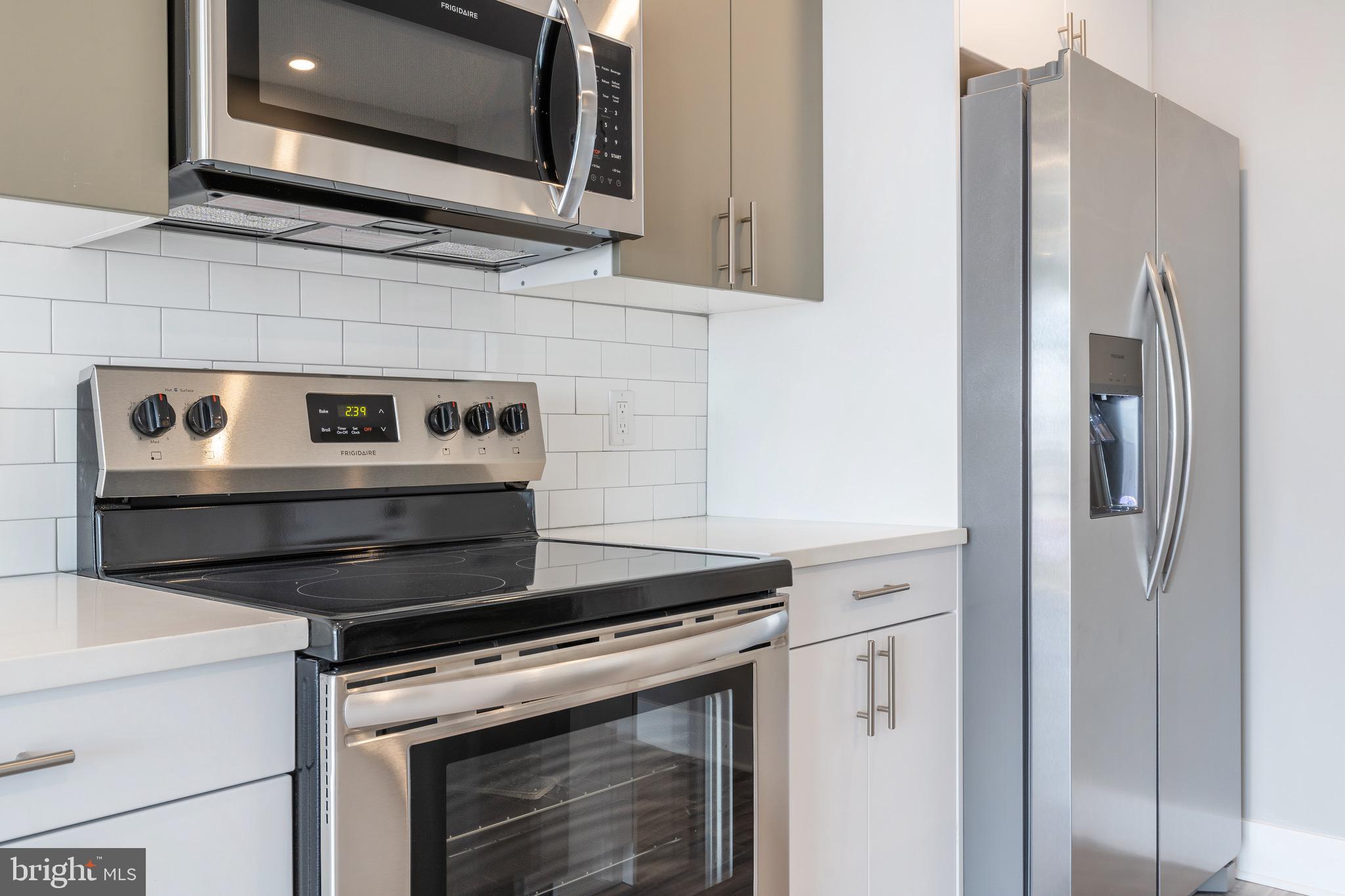 2500 N MASCHER ST #13