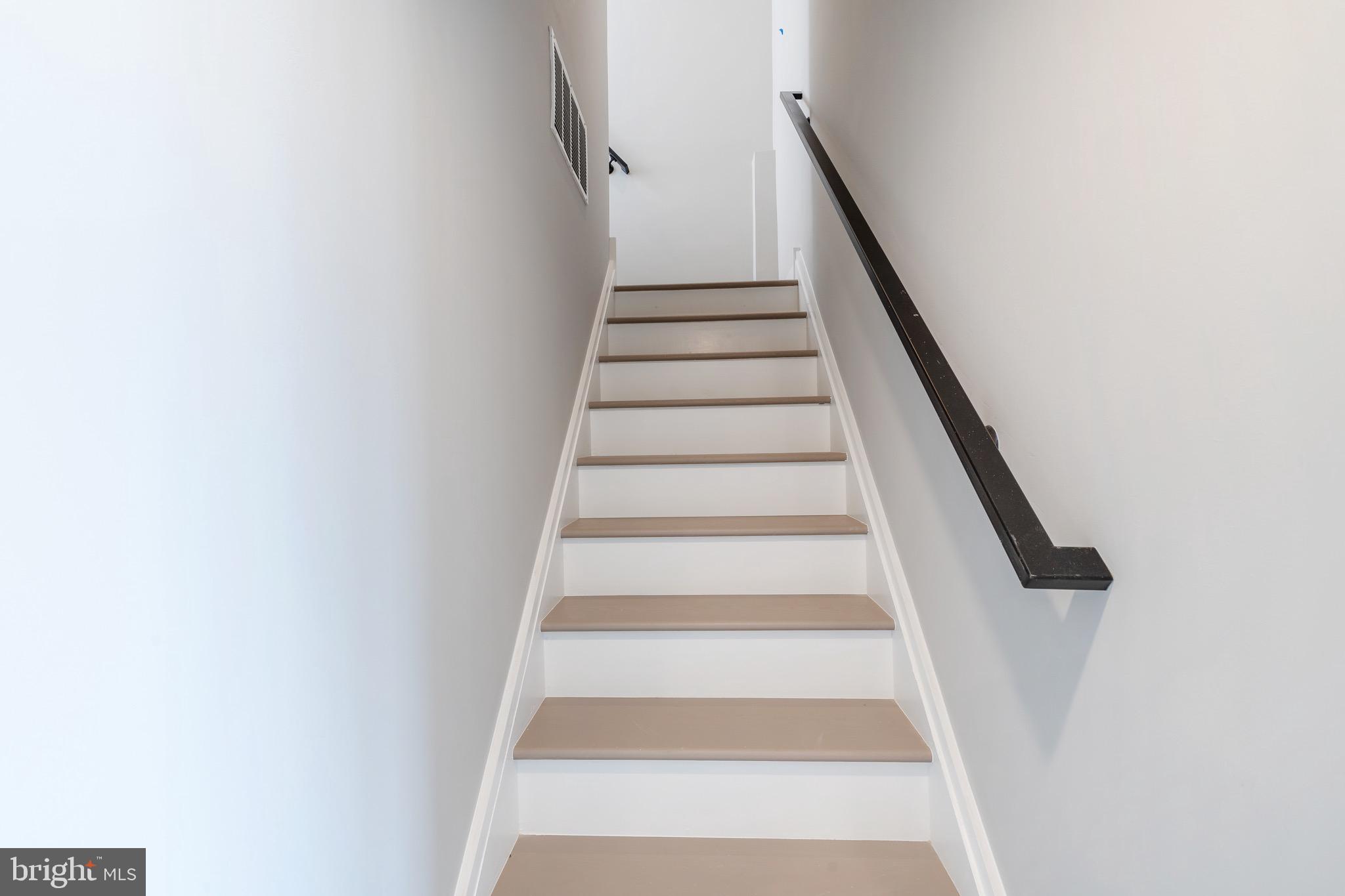 2500 N MASCHER ST #13