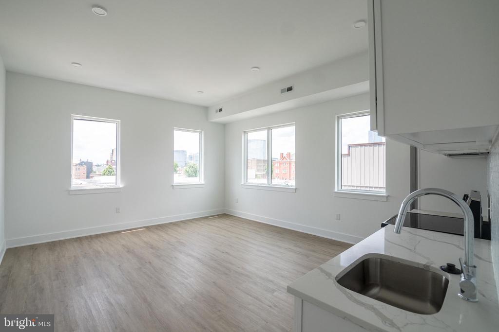 2235 WASHINGTON AVE #UNIT 203