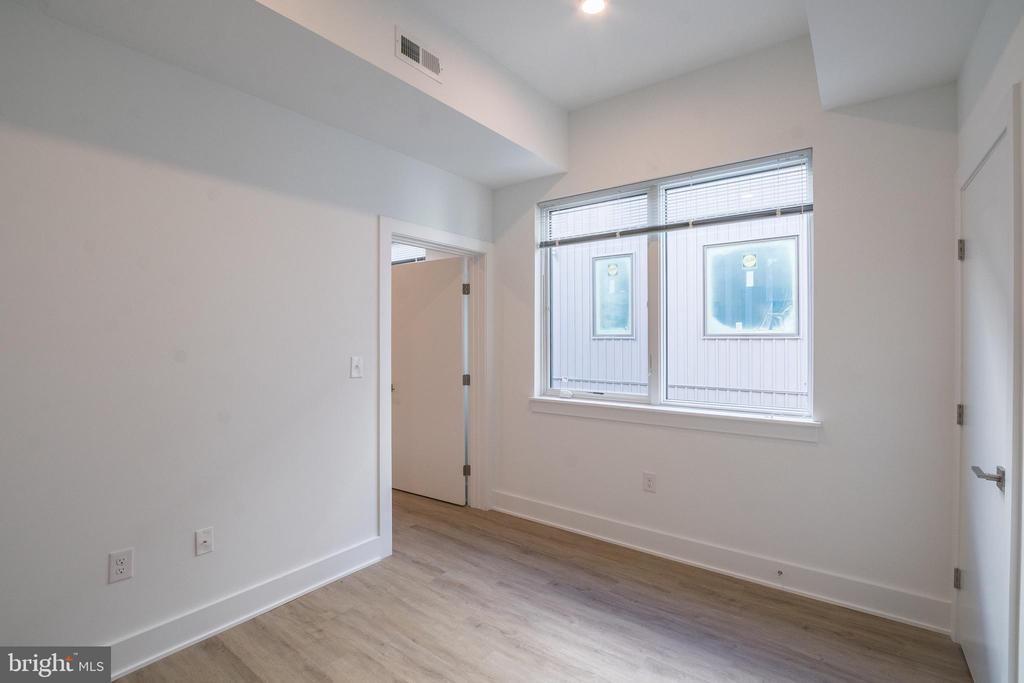 2235 WASHINGTON AVE #UNIT 208