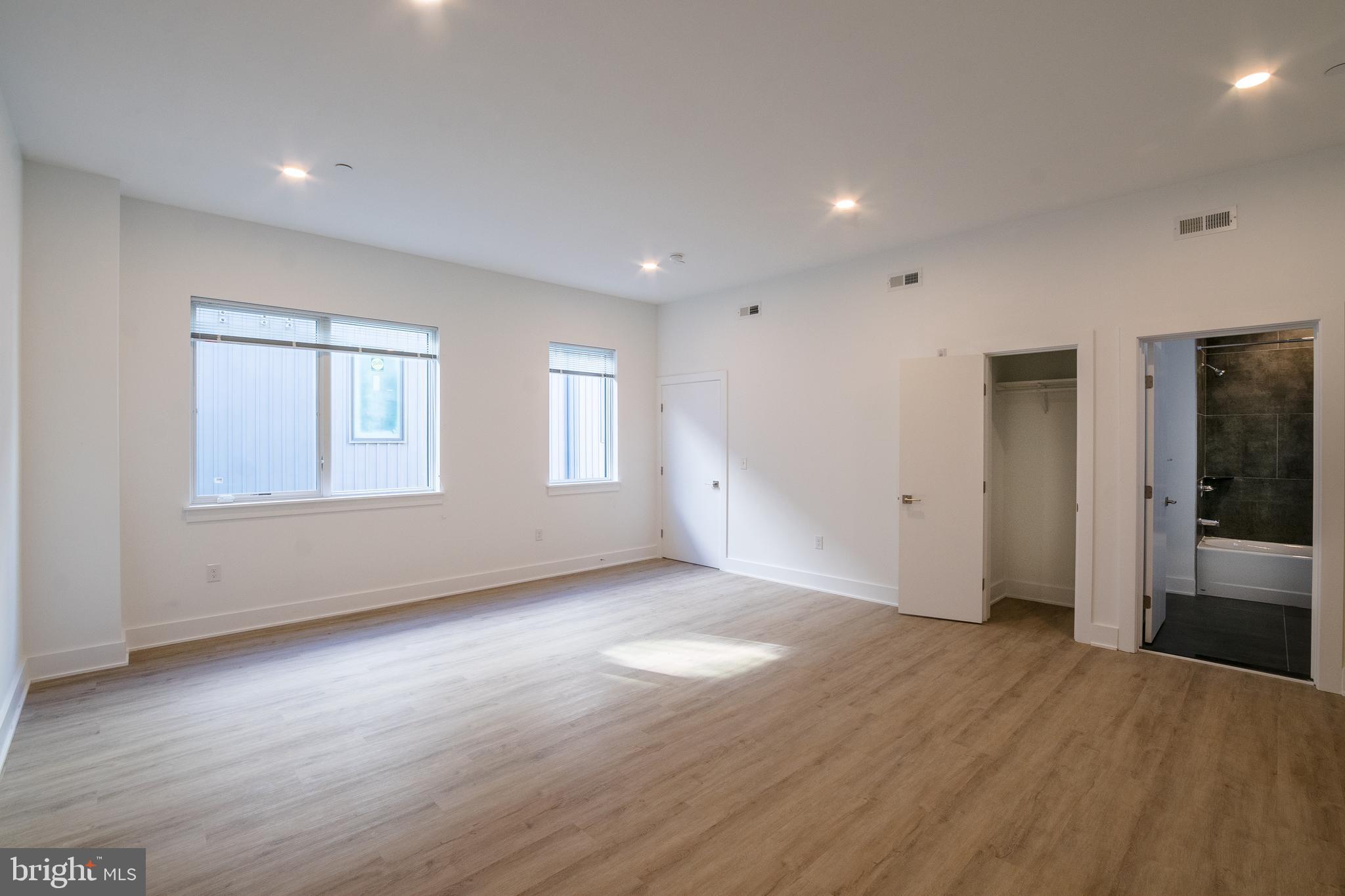 2235 WASHINGTON AVE #UNIT 208