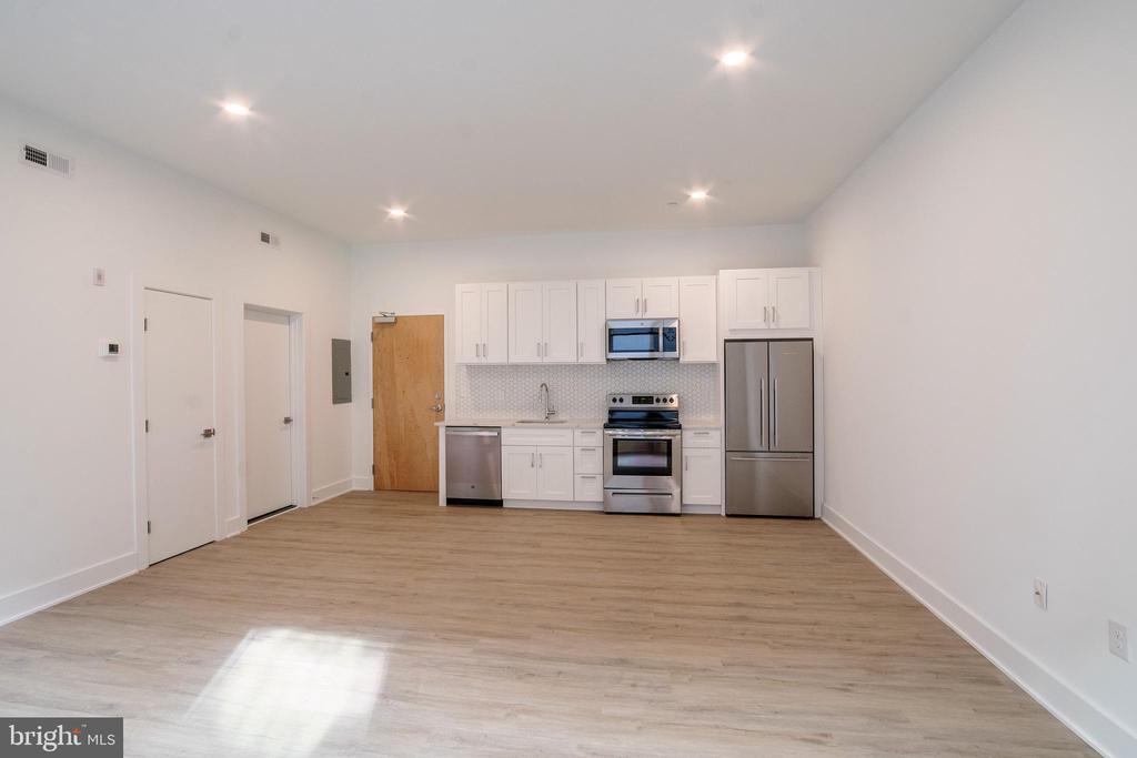 2235 WASHINGTON AVE #UNIT 208