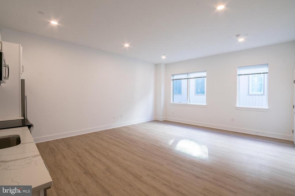 2235 WASHINGTON AVE #UNIT 208
