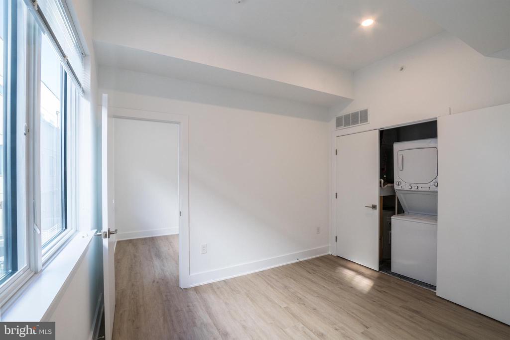 2235 WASHINGTON AVE #UNIT 208