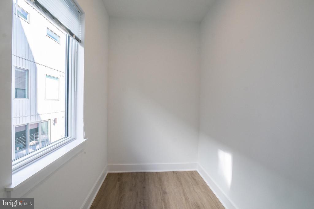2235 WASHINGTON AVE #UNIT 208