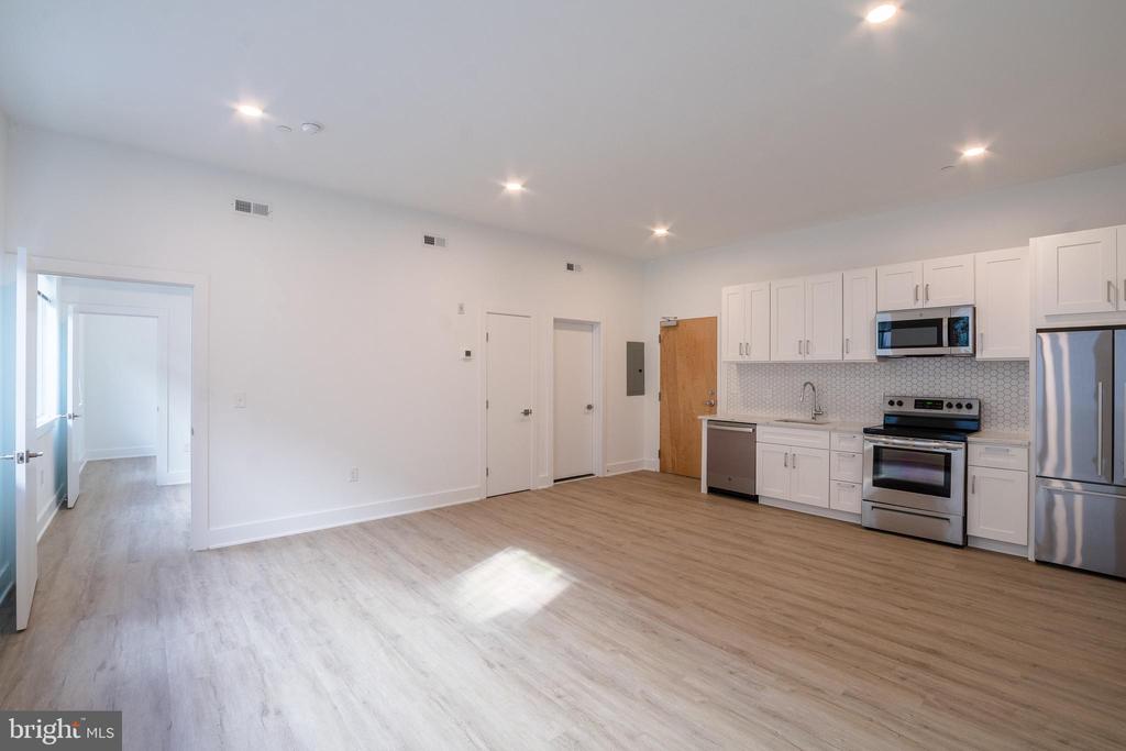 2235 WASHINGTON AVE #UNIT 208
