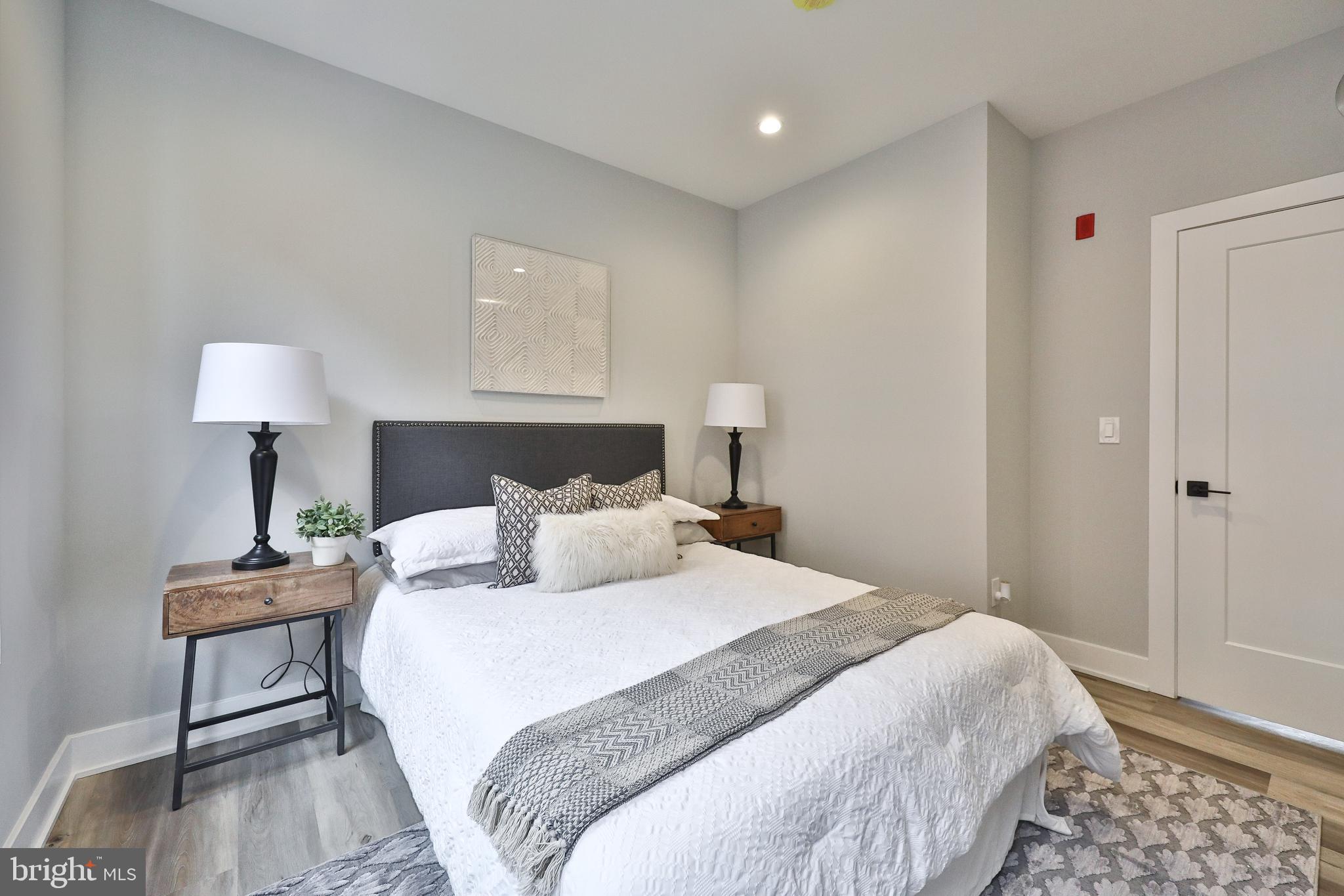 1612 CAMBRIDGE ST #UNIT 301