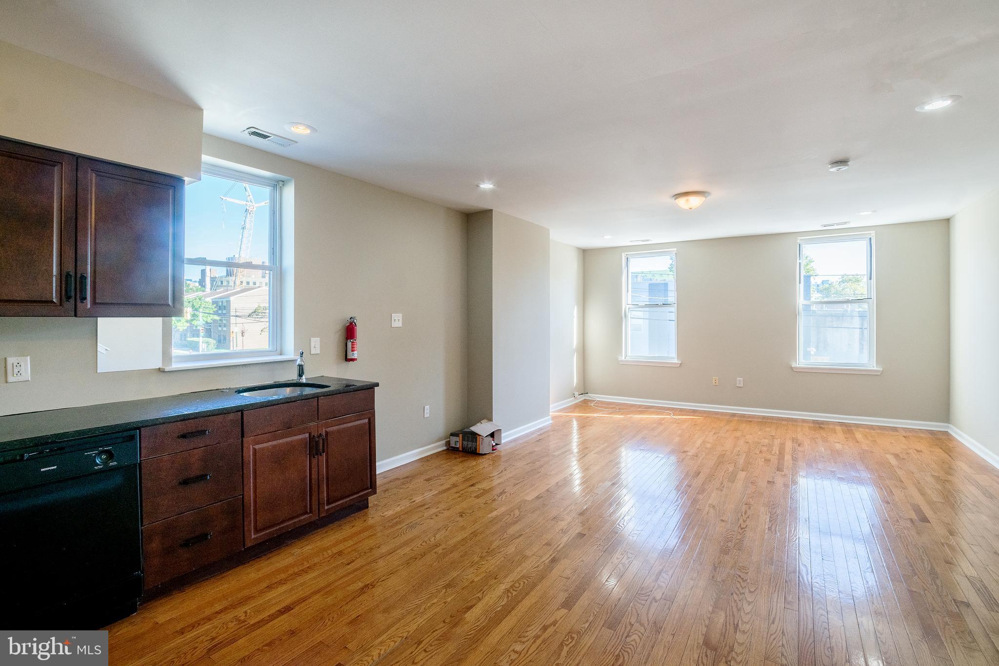 4005 POWELTON AVE #UNIT 2