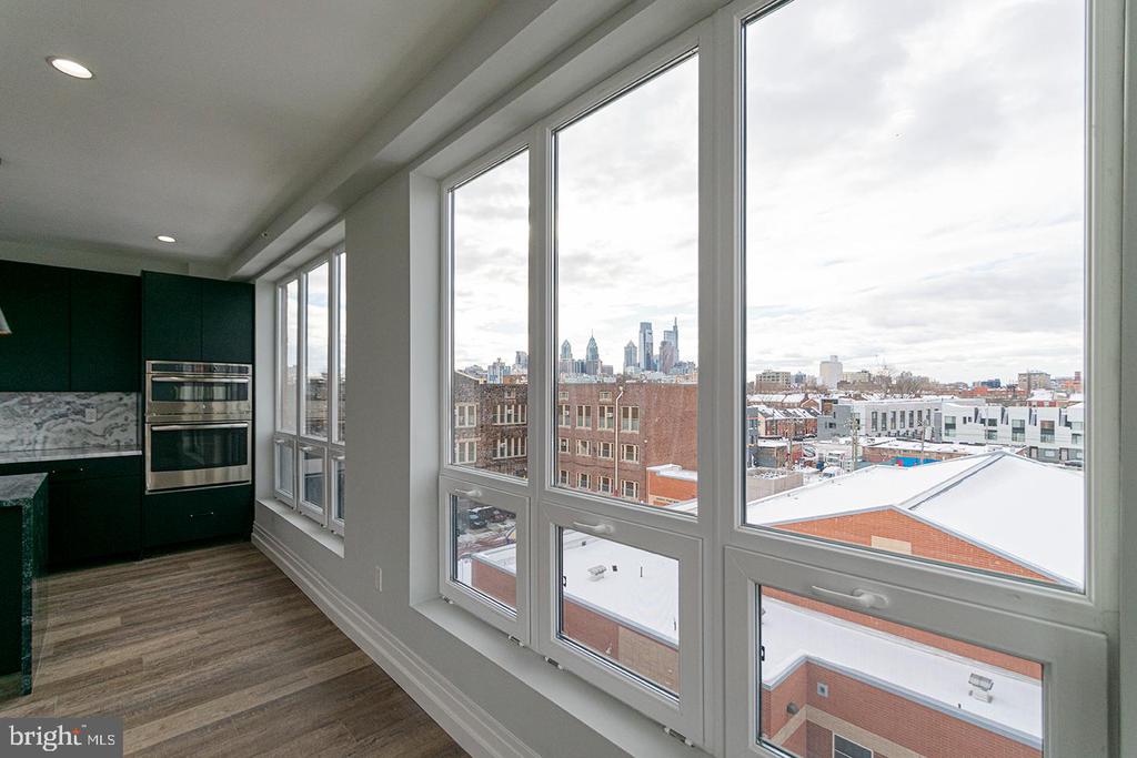 526 BROWN ST #UNIT 601