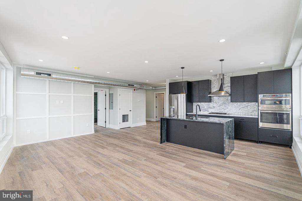 526 BROWN ST #UNIT 601