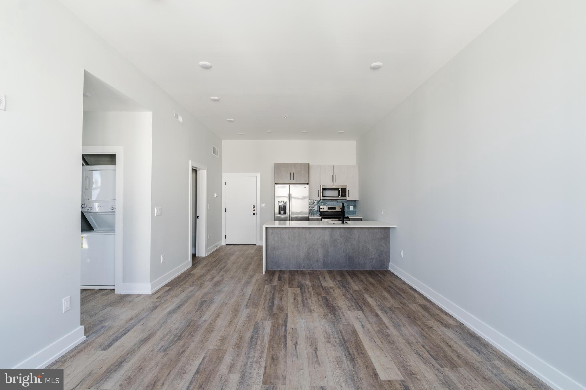 2233 N 7TH ST #UNIT 319