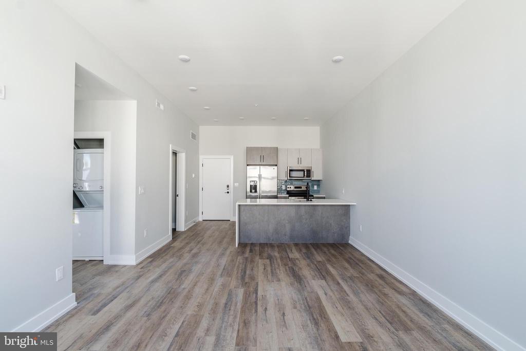 2233 N 7TH ST #UNIT 319