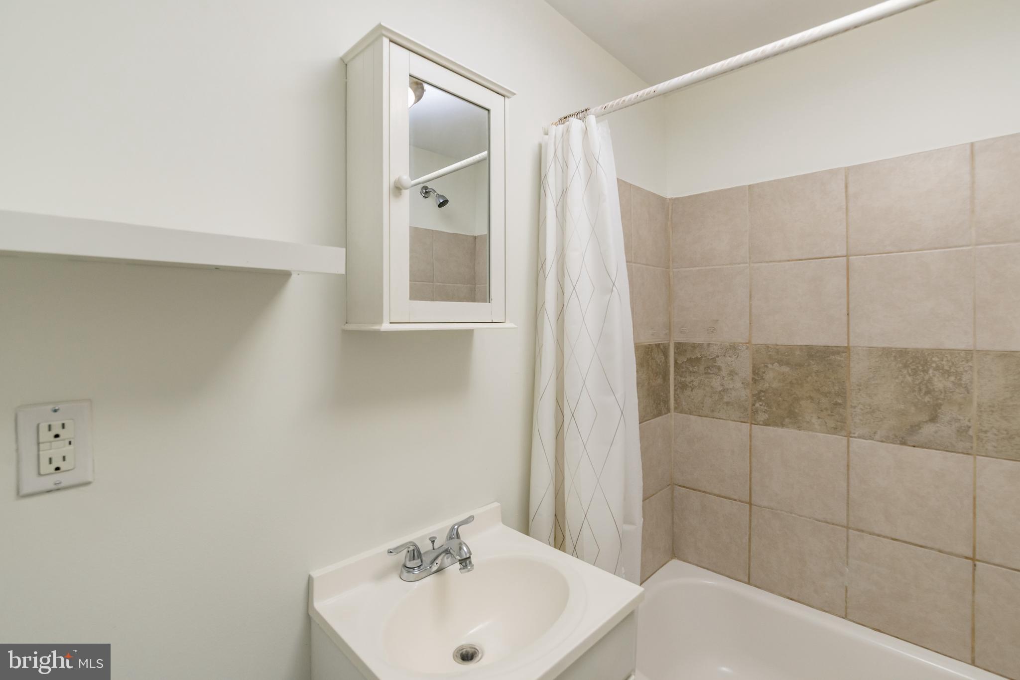 1655 S BANCROFT ST #UNIT 2