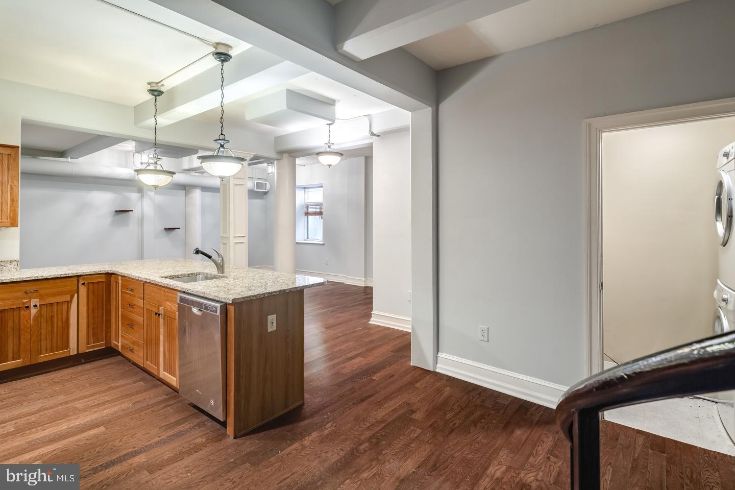 2501 CHRISTIAN ST #UNIT 103