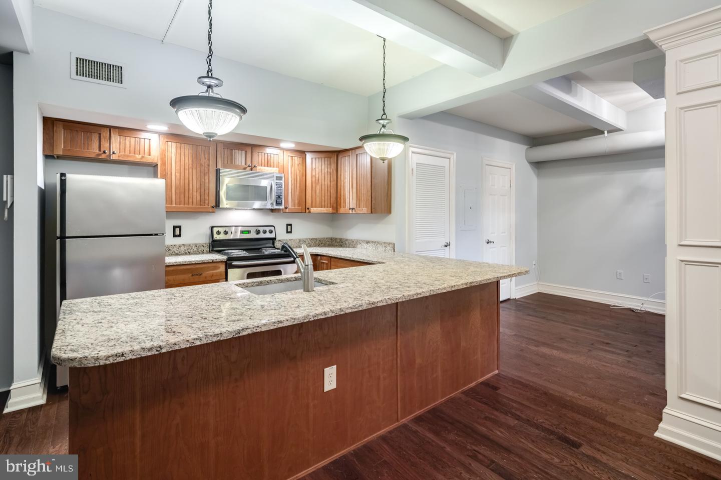 2501 CHRISTIAN ST #UNIT 103