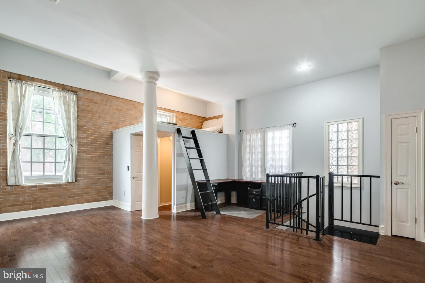 2501 CHRISTIAN ST #UNIT 103