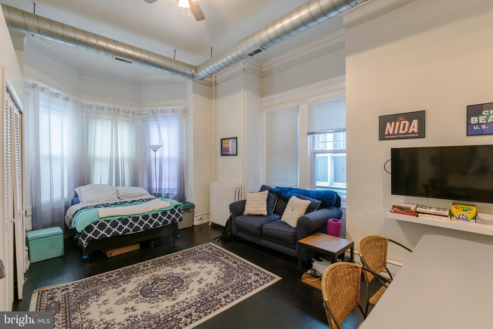523 PINE ST #UNIT 2R