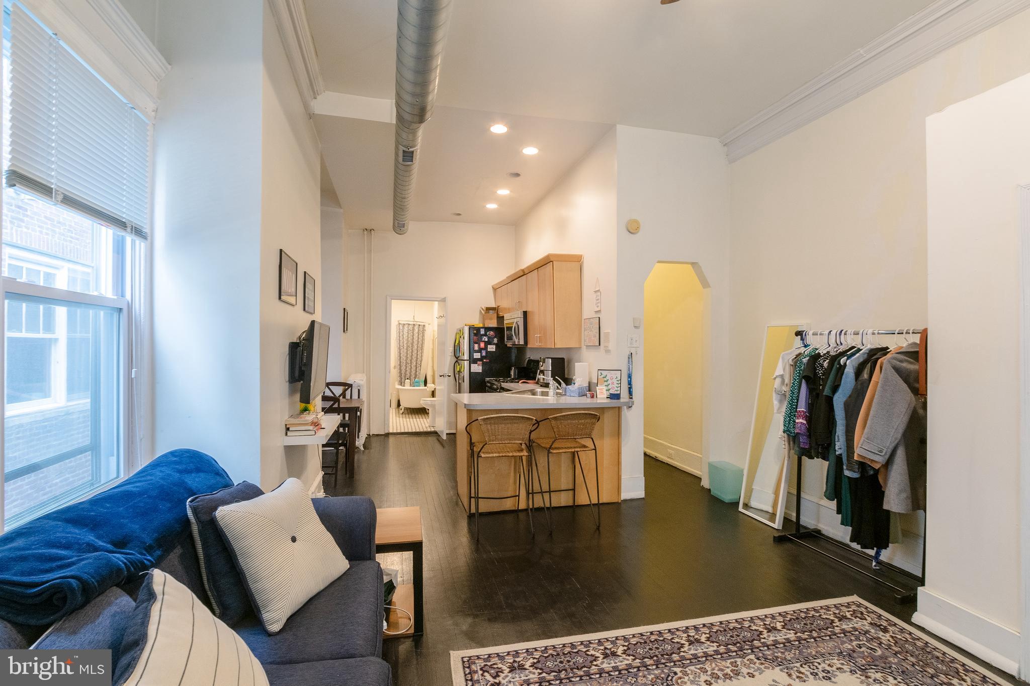 523 PINE ST #UNIT 2R