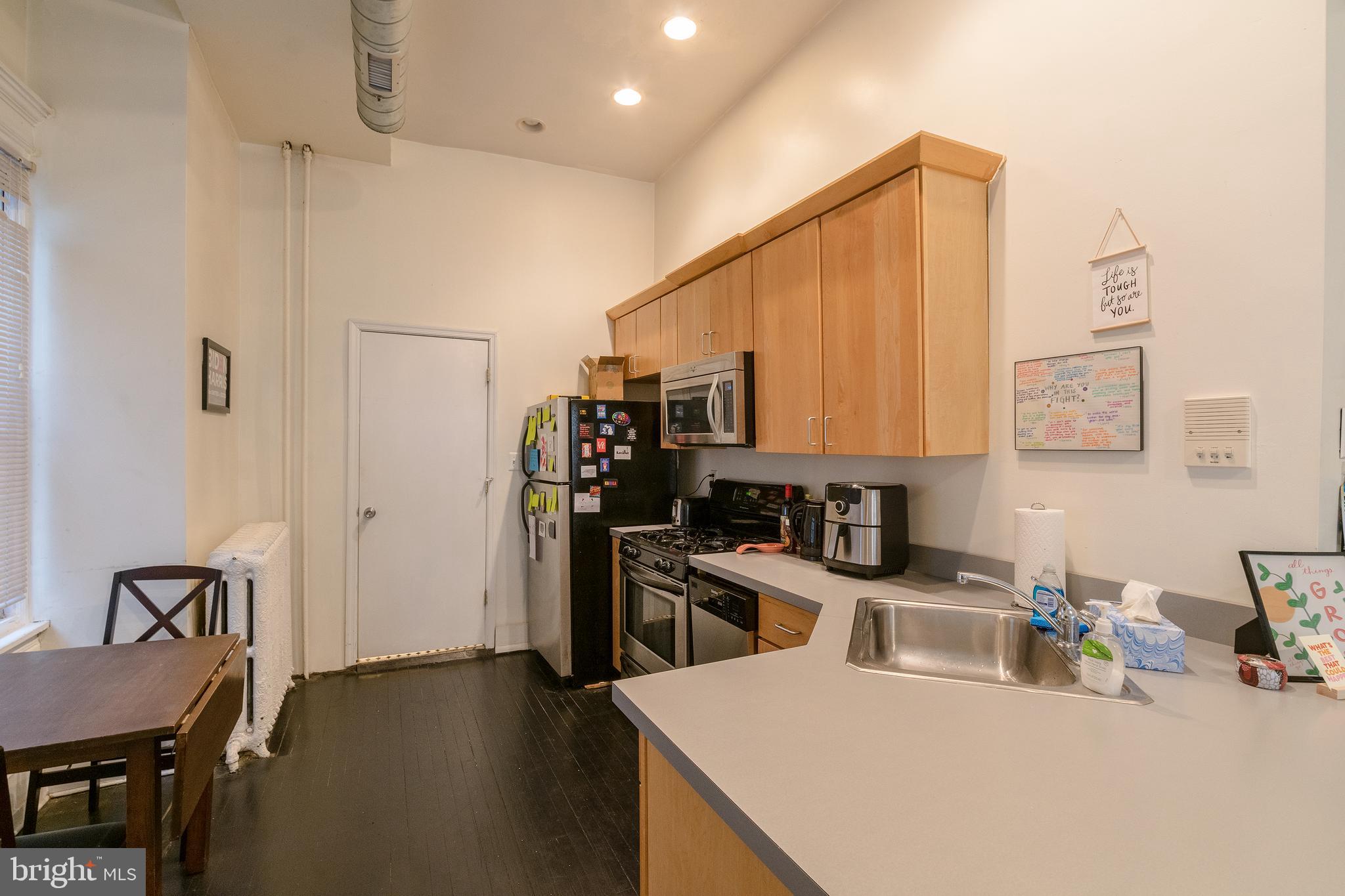523 PINE ST #UNIT 2R