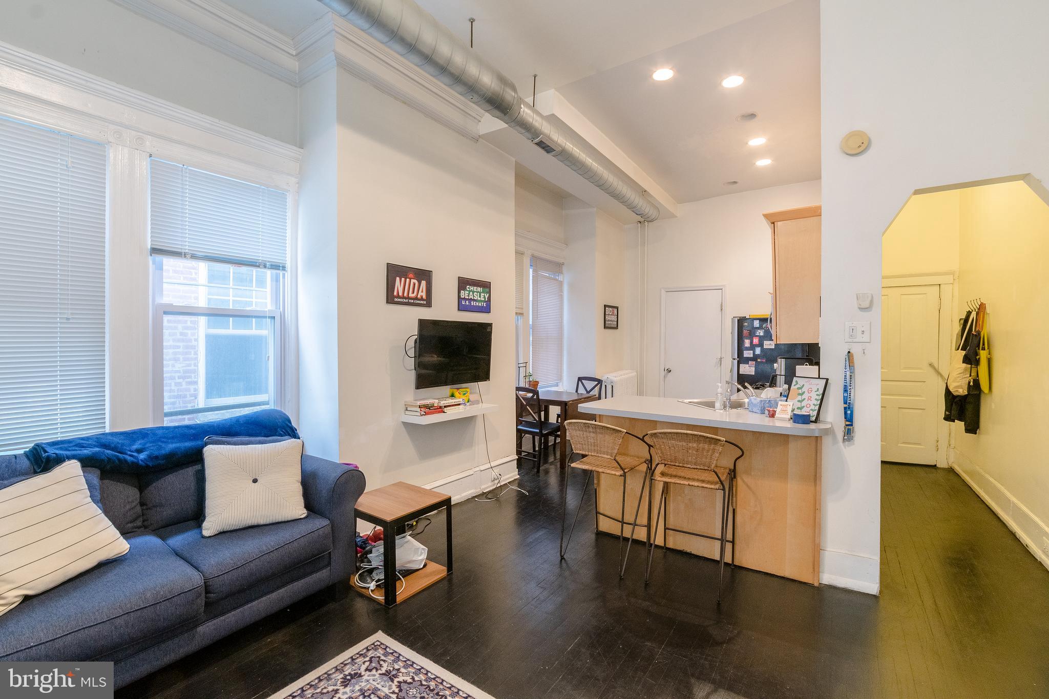 523 PINE ST #UNIT 2R