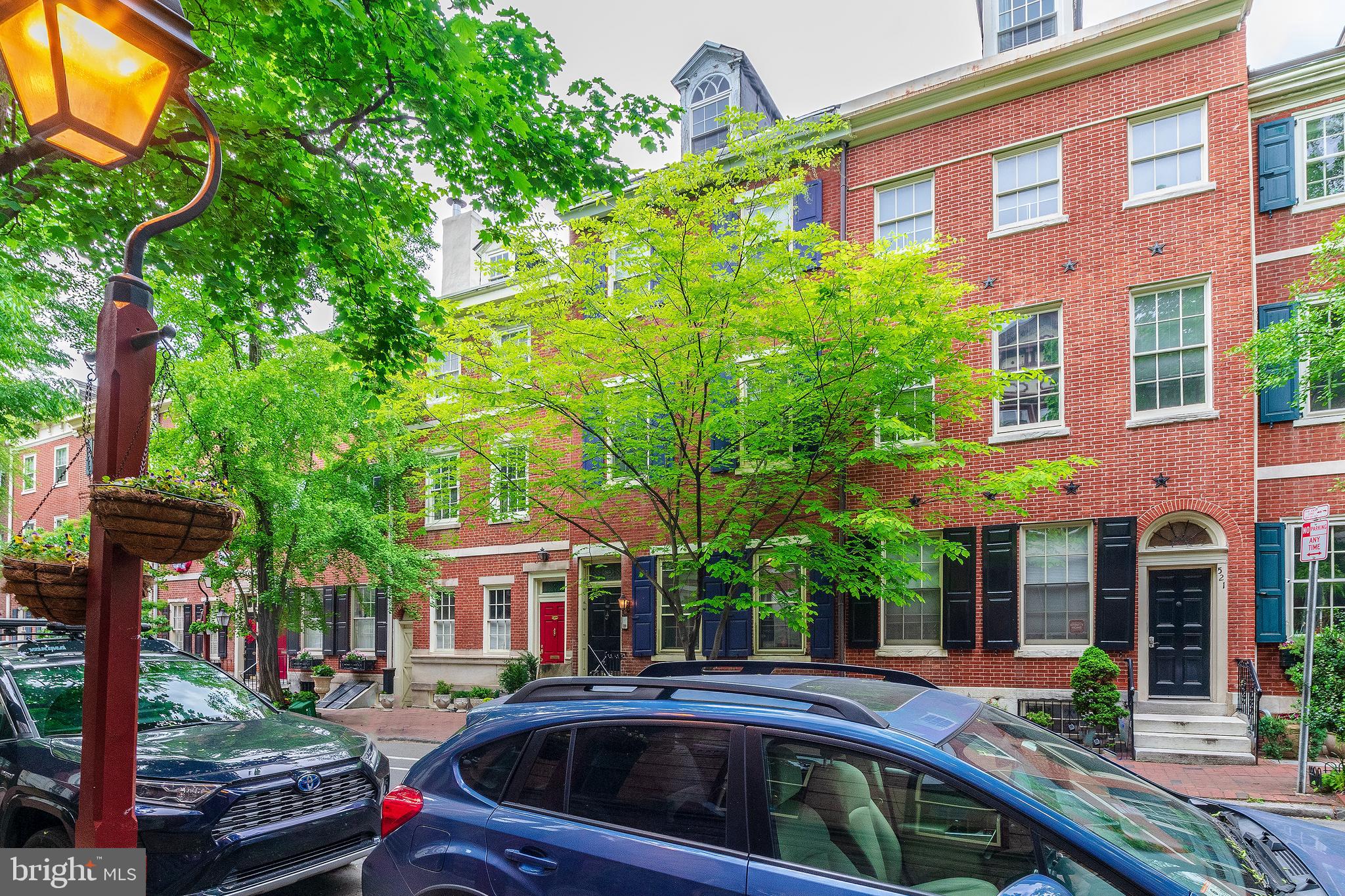 523 PINE ST #UNIT 2R