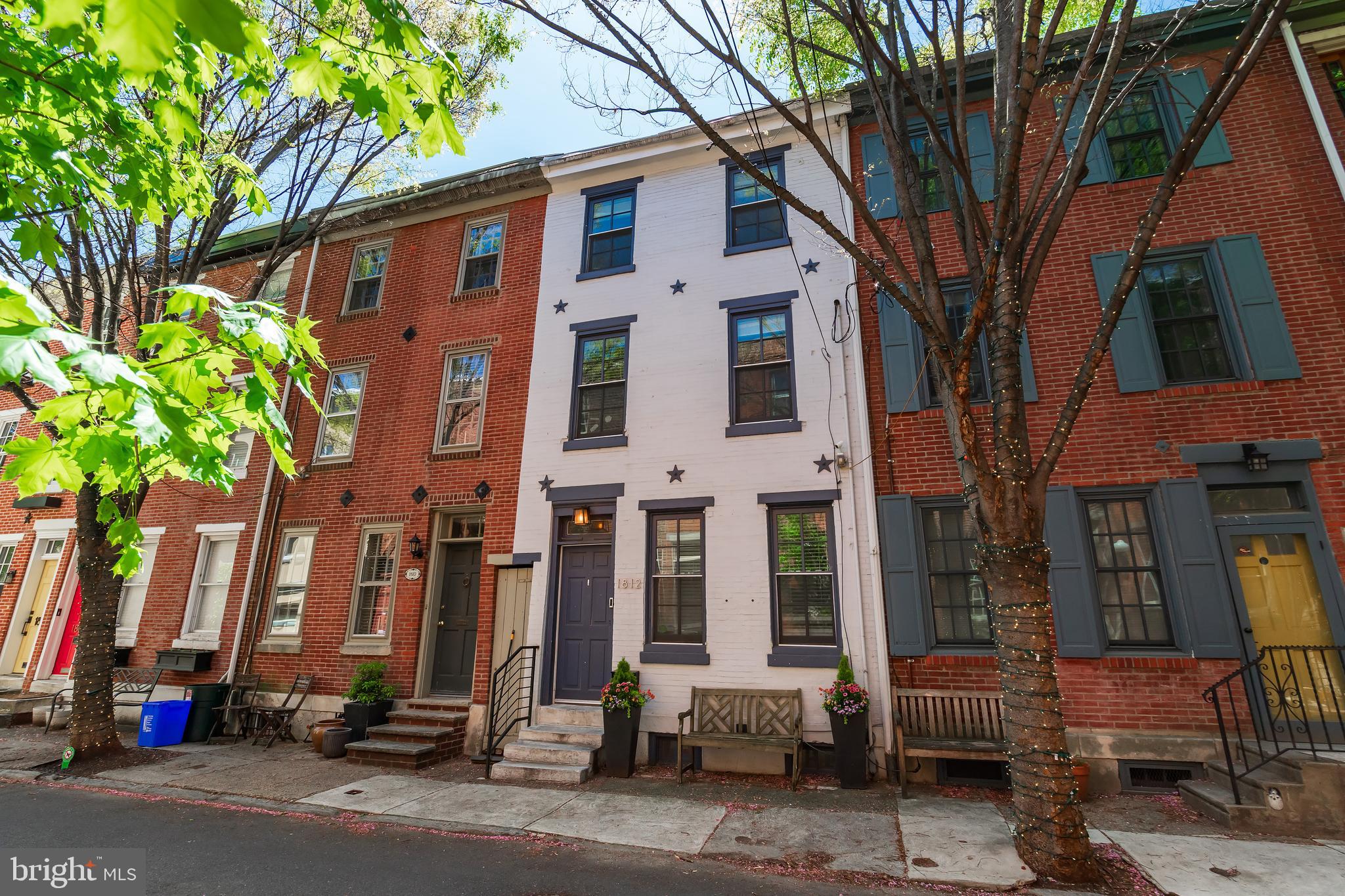 1812 ADDISON ST