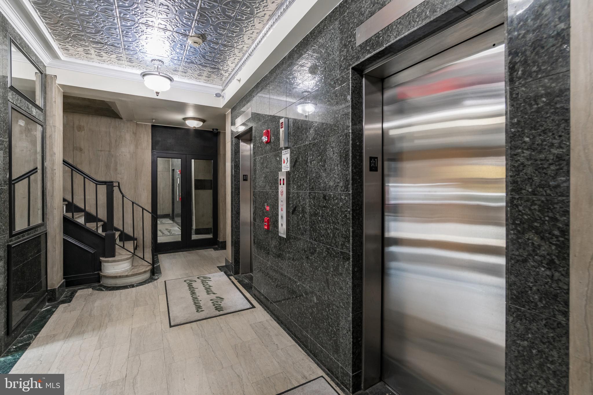 1939 CHESTNUT ST #UNIT 4B