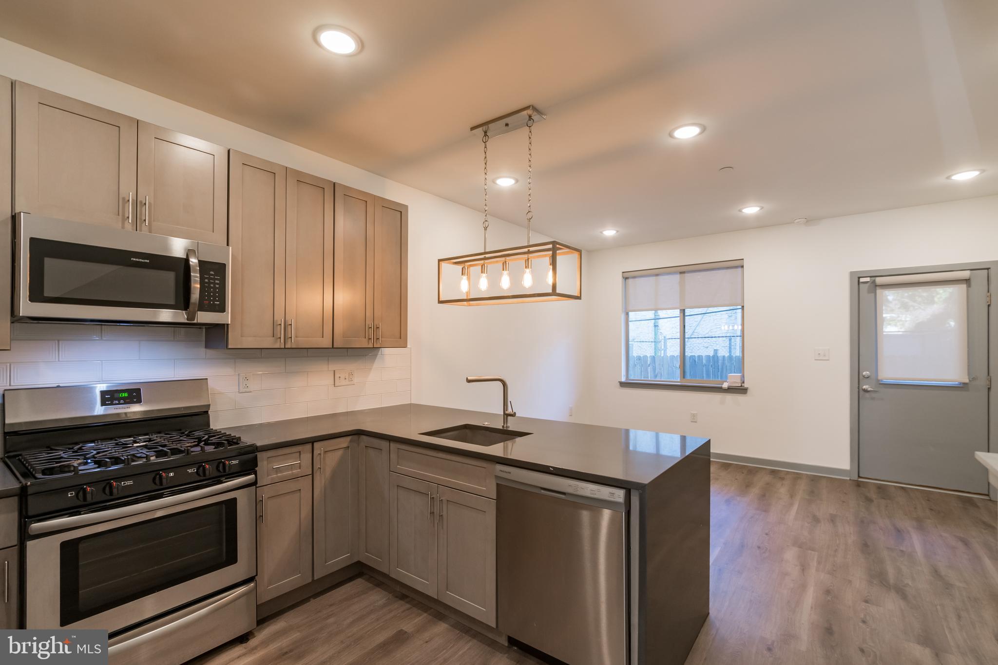 417 W BERKS ST #UNIT 2