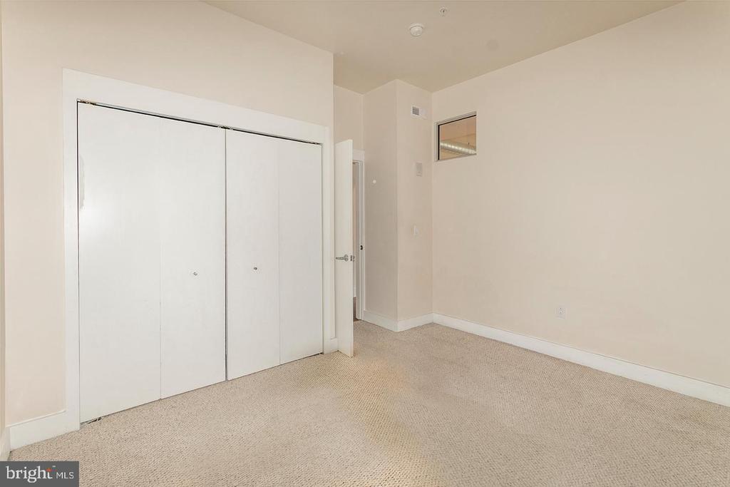 1111 LOCUST ST #UNIT 3D