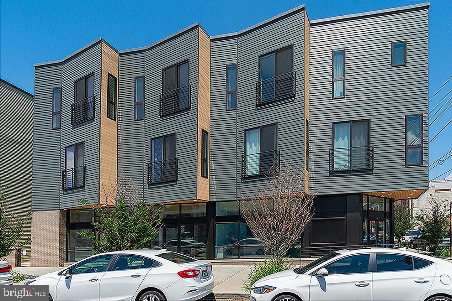 627 E GIRARD AVE #A3