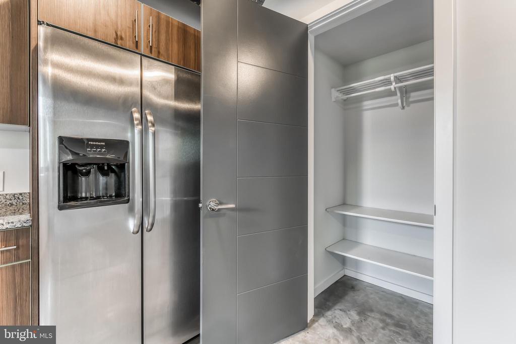 4800 BROWN ST #UNIT 401