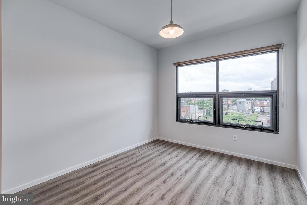 4800 BROWN ST #UNIT 402
