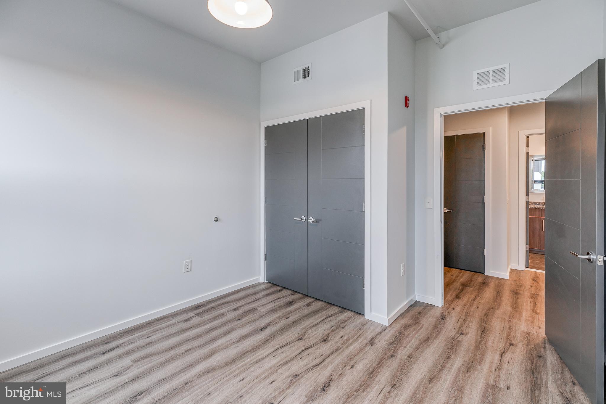 4800 BROWN ST #UNIT 402