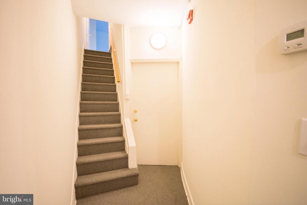 4244 SPRUCE ST #UNIT 3R