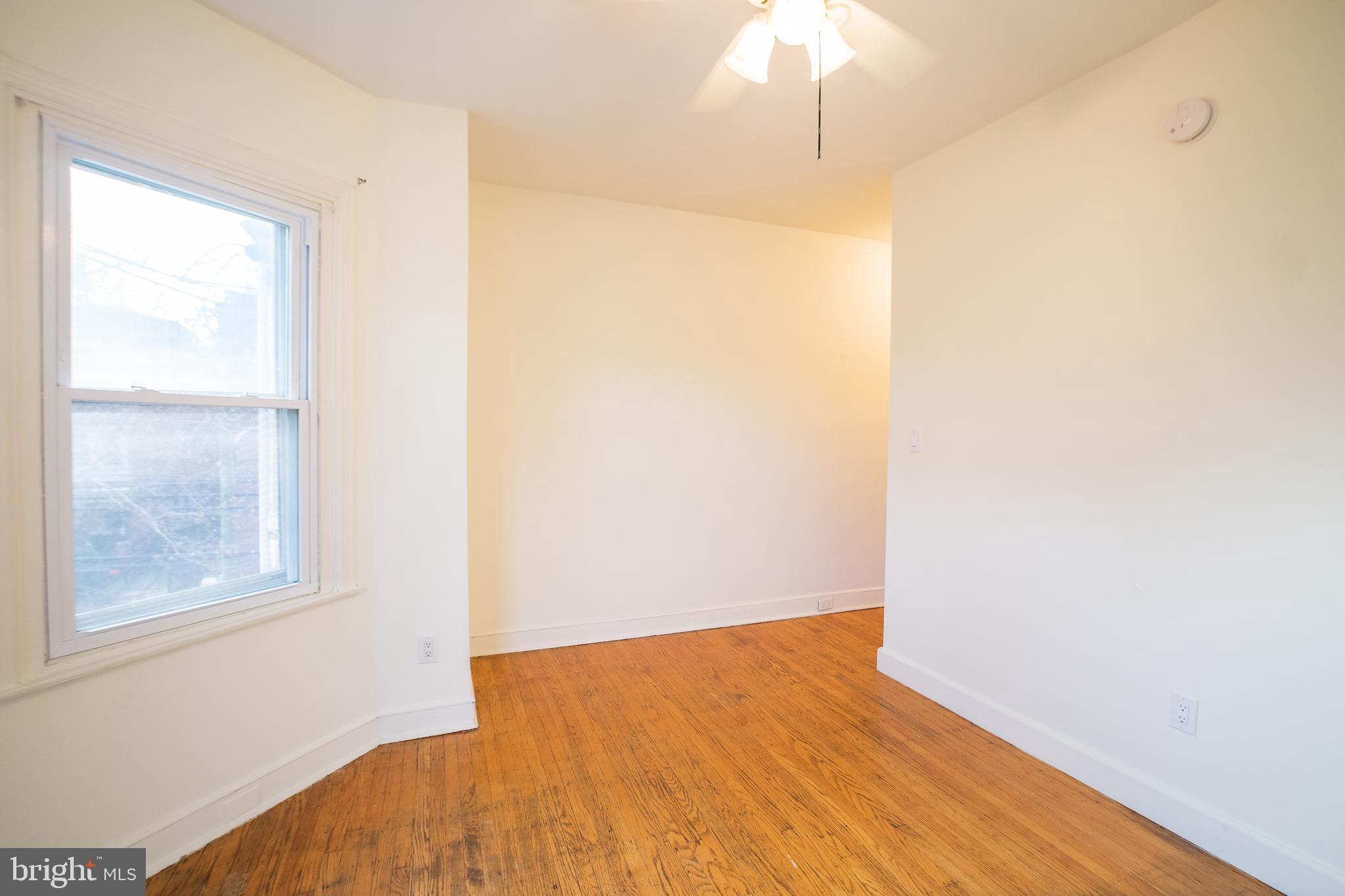 4244 SPRUCE ST #UNIT 3R