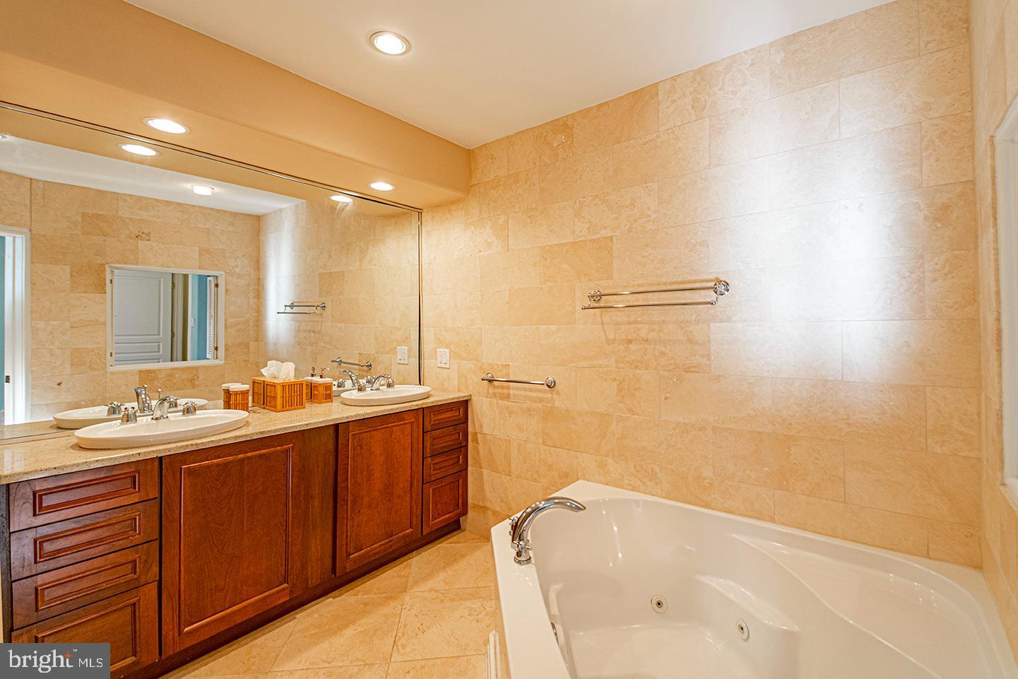 1207 SPRUCE ST #UNIT 301