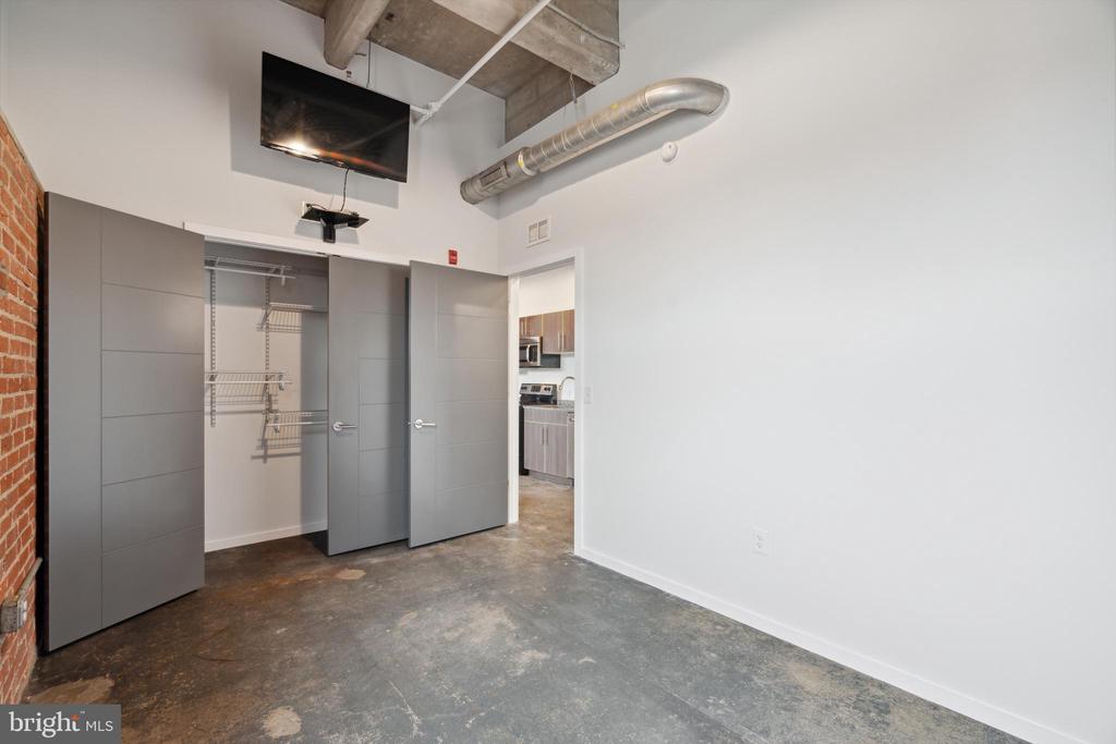 4800 BROWN ST #UNIT 411