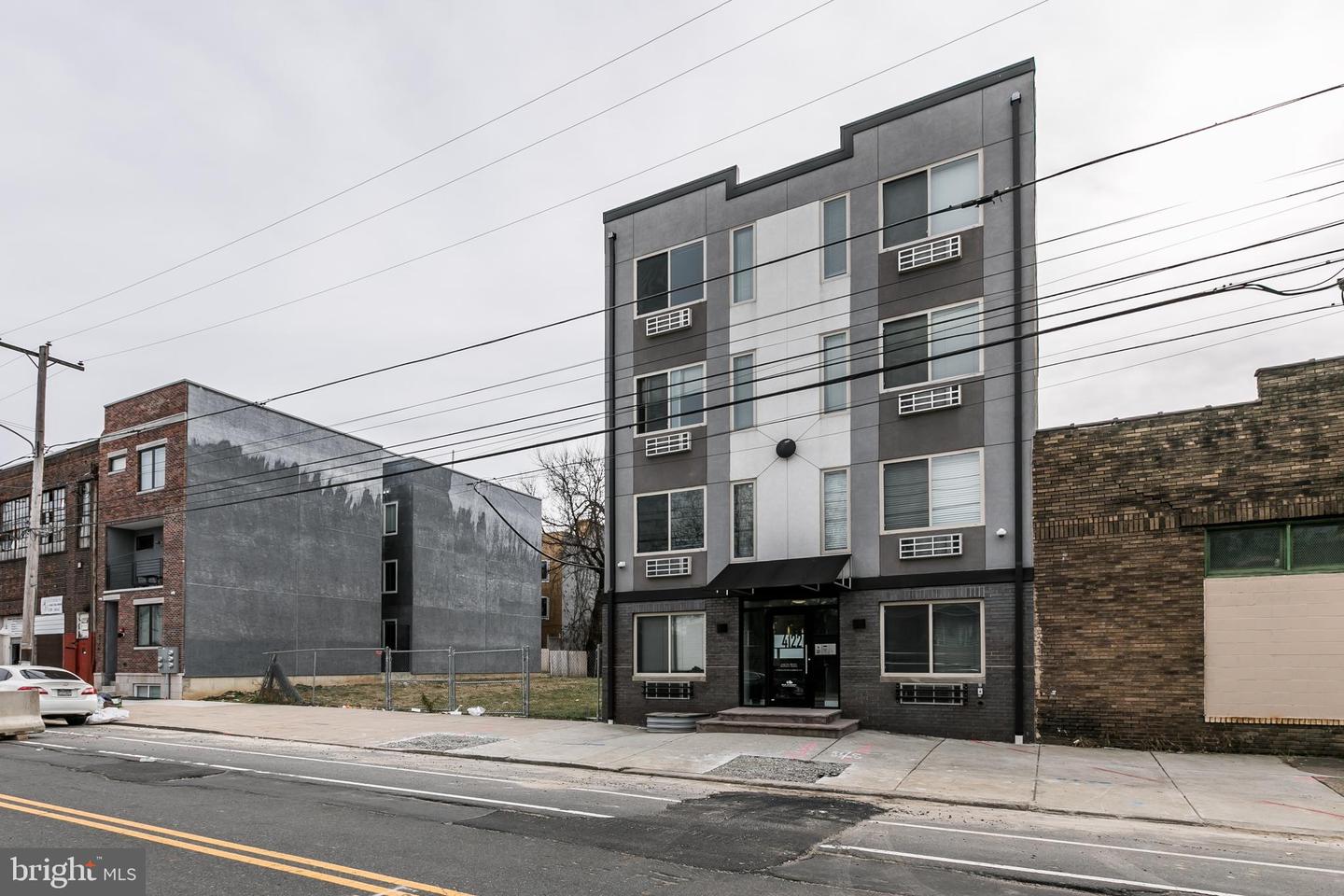 4122 HAVERFORD AVE #UNIT 4