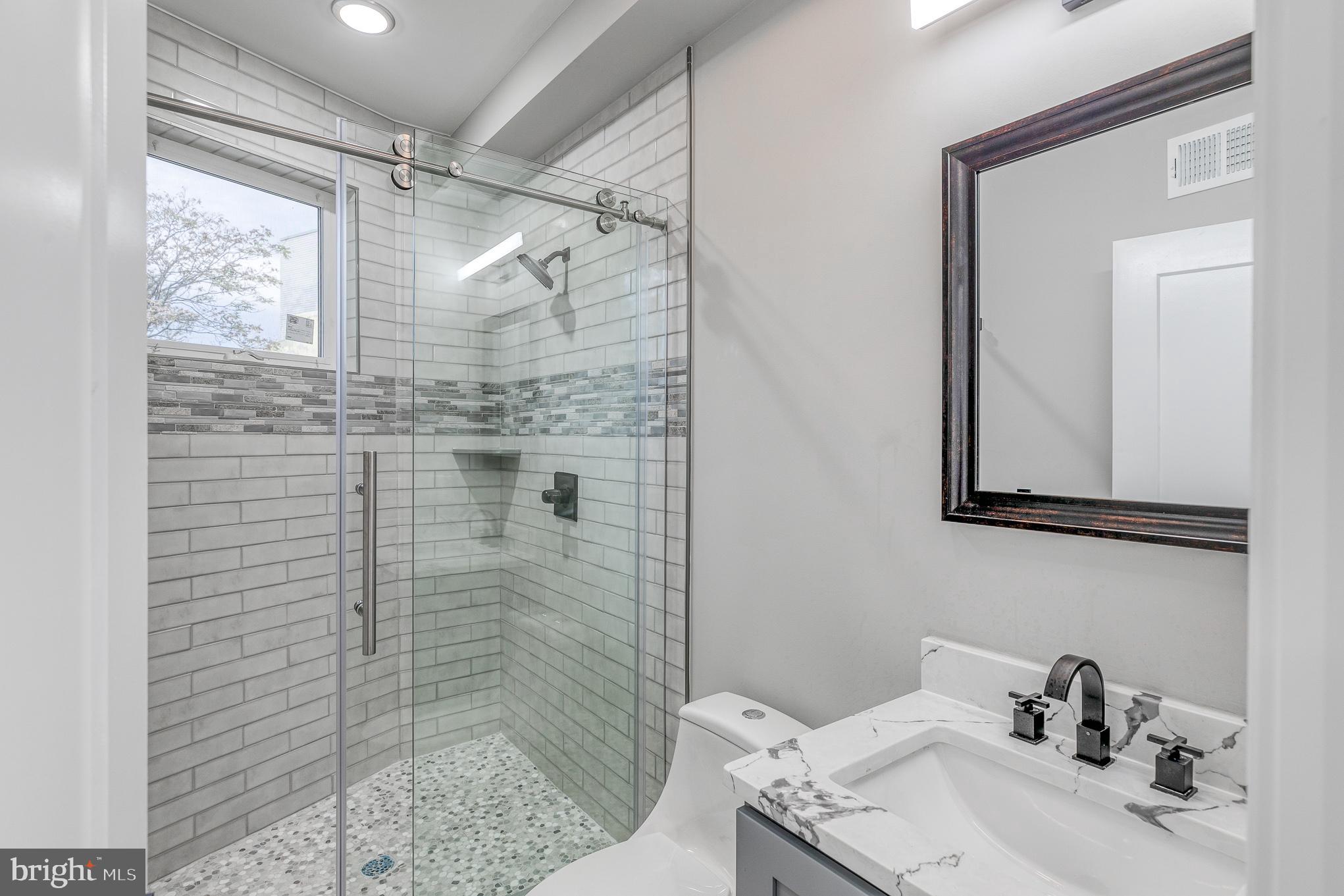 1917 N LAWRENCE ST #1