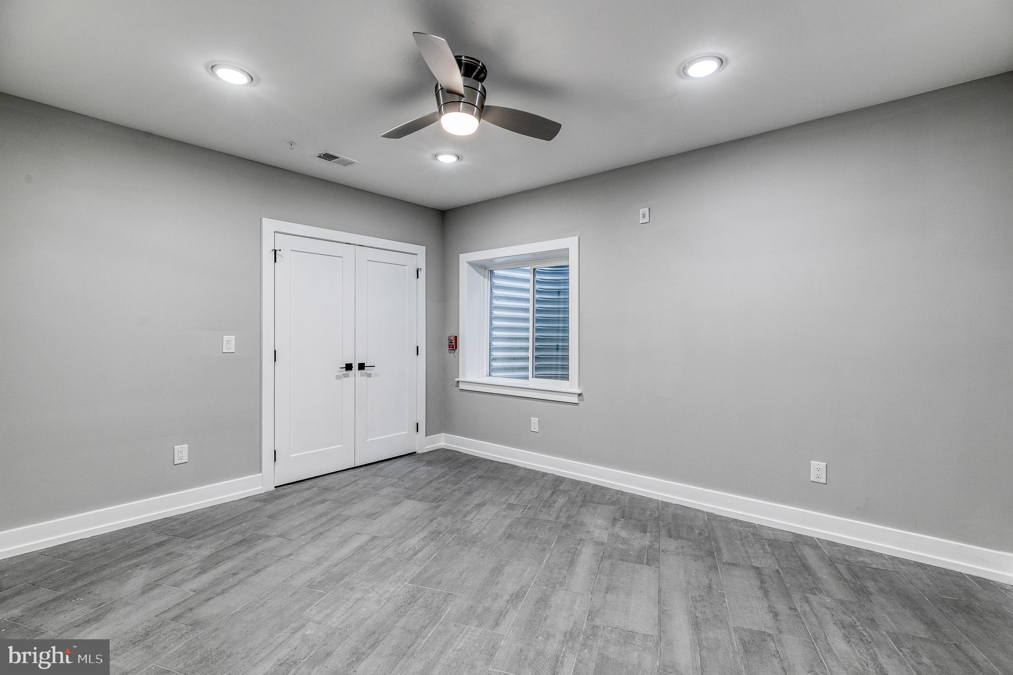 1917 N LAWRENCE ST #1