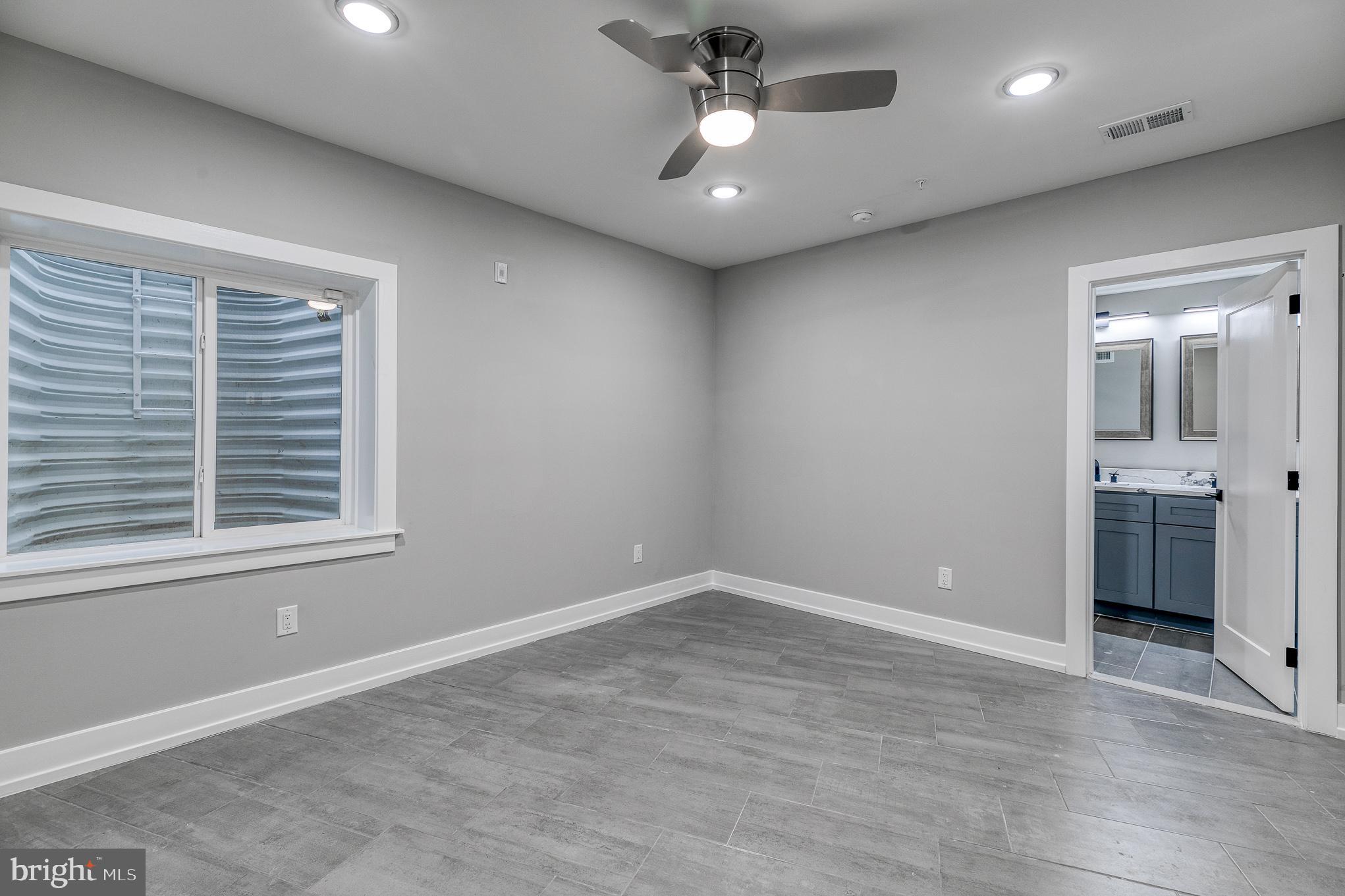 1917 N LAWRENCE ST #1