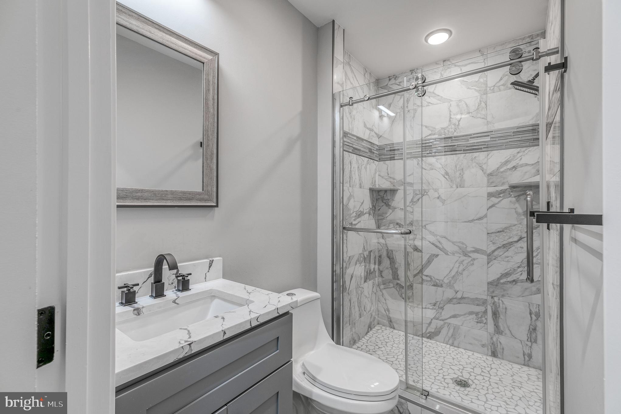 1917 N LAWRENCE ST #1