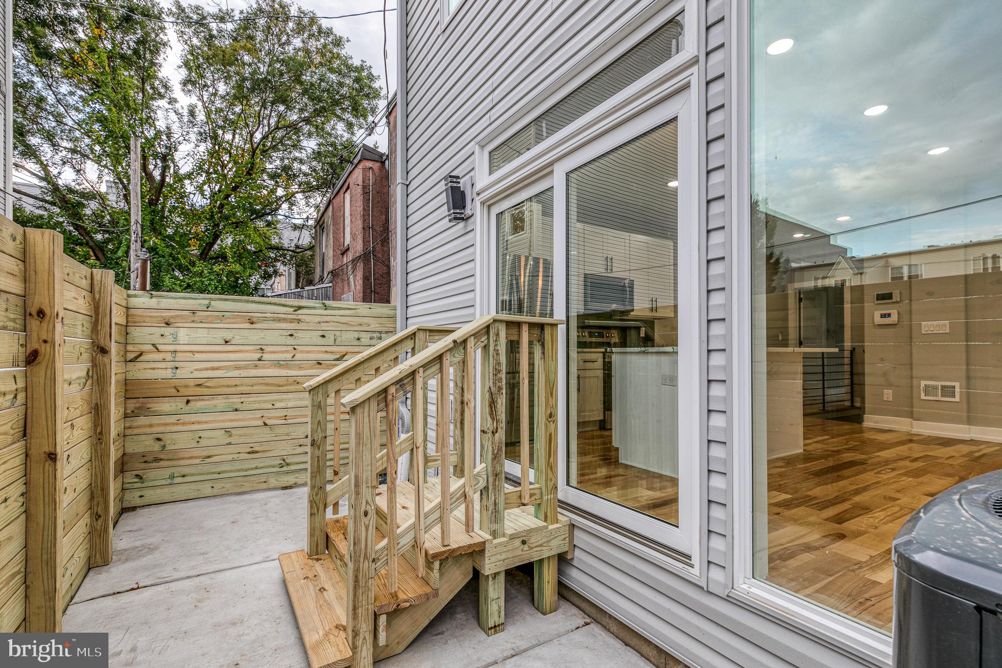 1917 N LAWRENCE ST #1