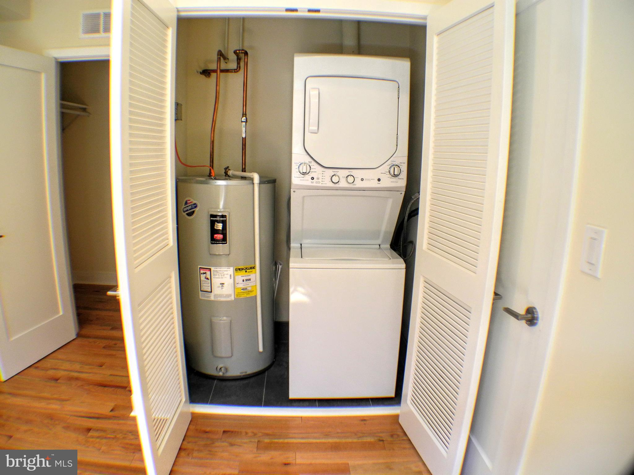 1242 POINT BREEZE AVE #UNIT 304