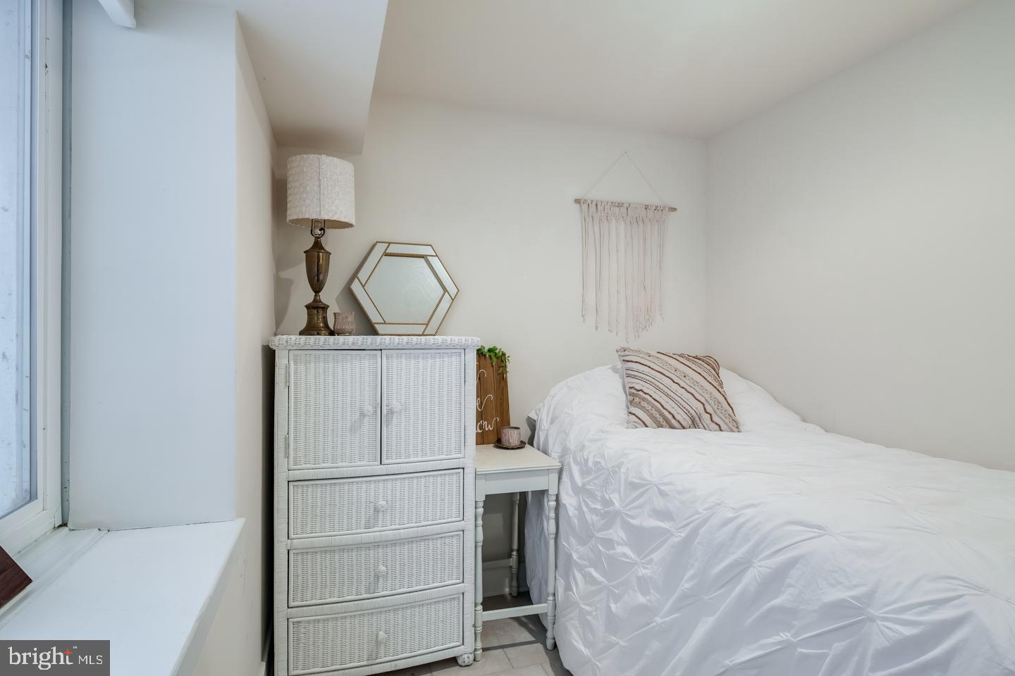 1242 POINT BREEZE AVE #UNIT 102