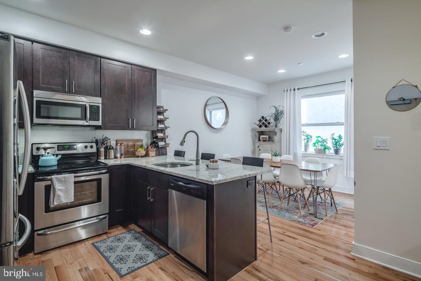 1242 POINT BREEZE AVE #UNIT 102