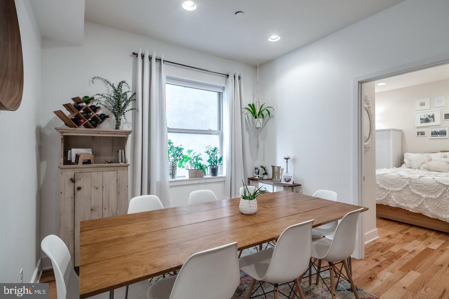 1242 POINT BREEZE AVE #UNIT 102