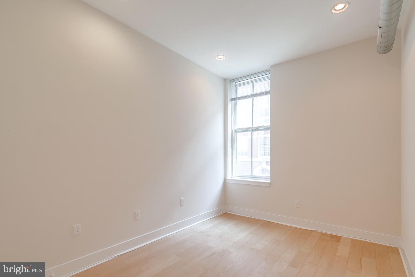 1305 LOCUST ST #UNIT 3B