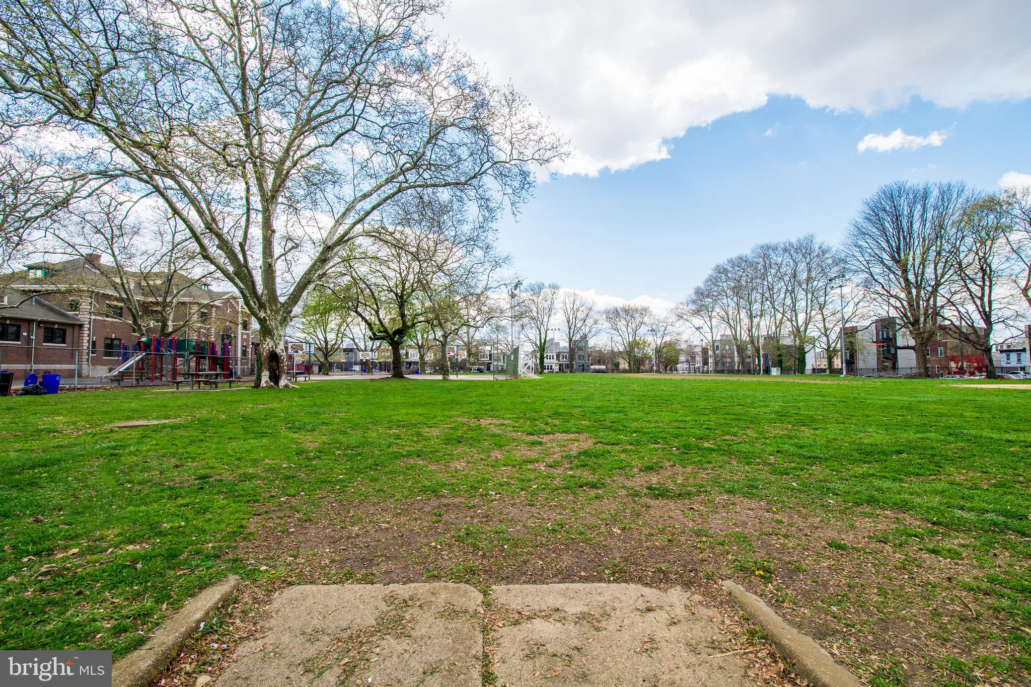 2621 W JEFFERSON ST #UNIT 3F