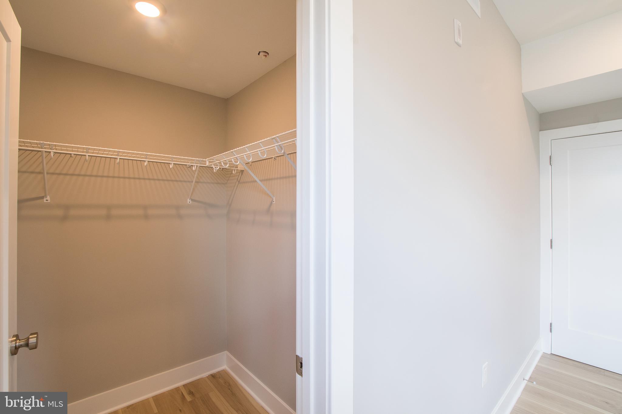 2621 W JEFFERSON ST #UNIT 3F